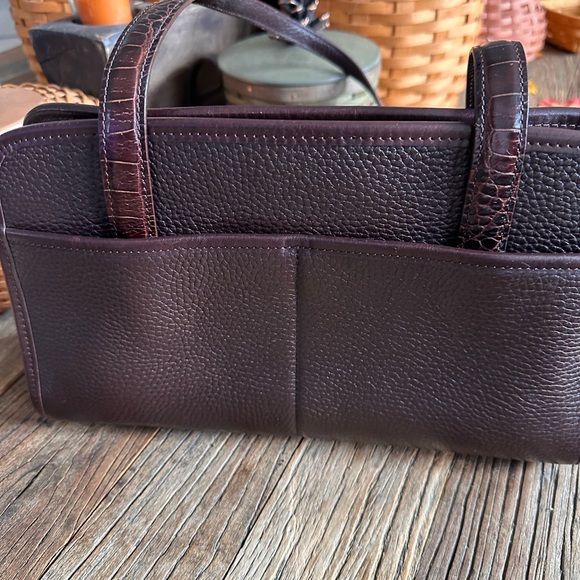 Brighton 🤎 Croc-Embossed Bag - Picture 3 of 13